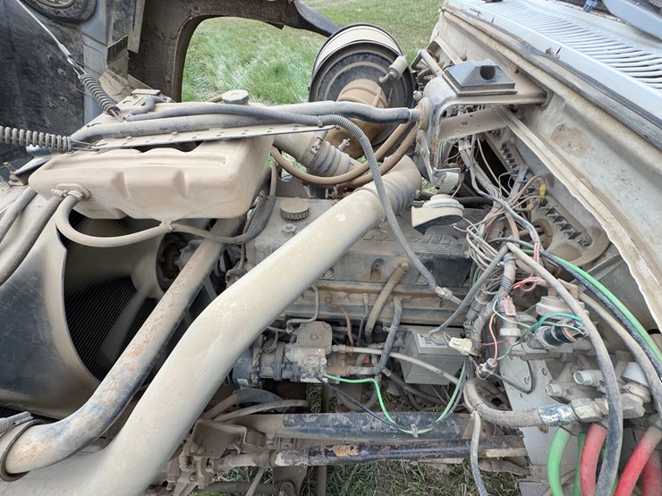 1996-ford-lt9000-image-44
