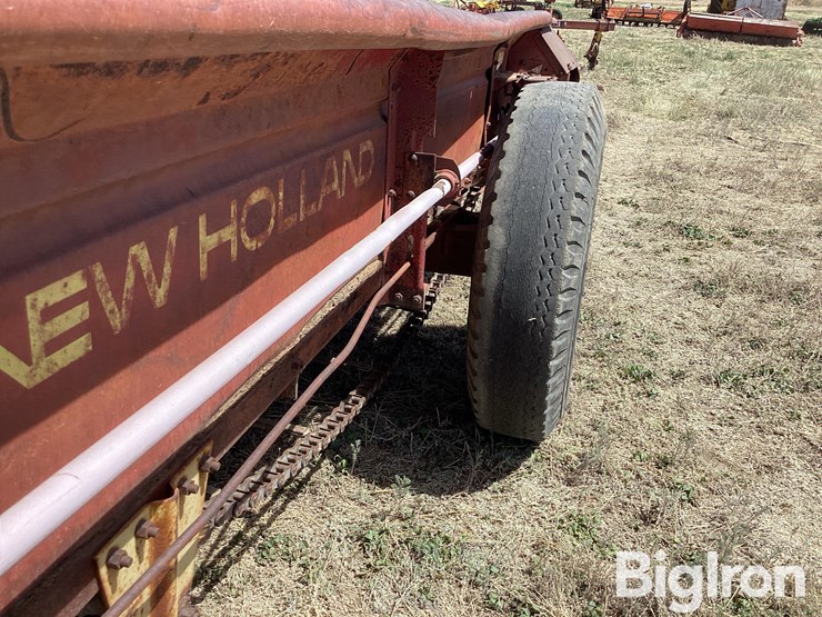 new-holland-328-image-12