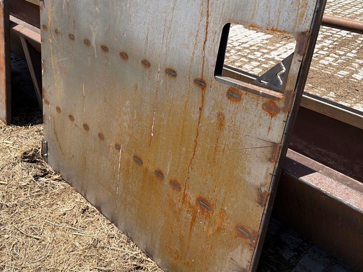 62”-long-gate-image-3