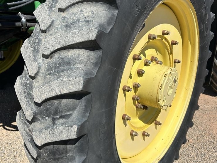 2012-john-deere-4940-image-11