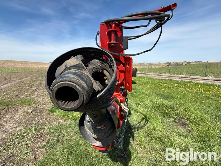 2021-new-holland-1000-image-10