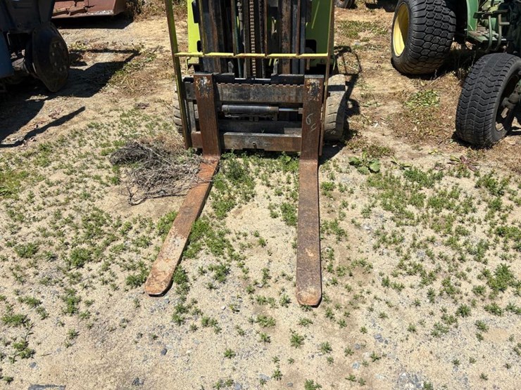 clark-gcs17-forklift-image-4