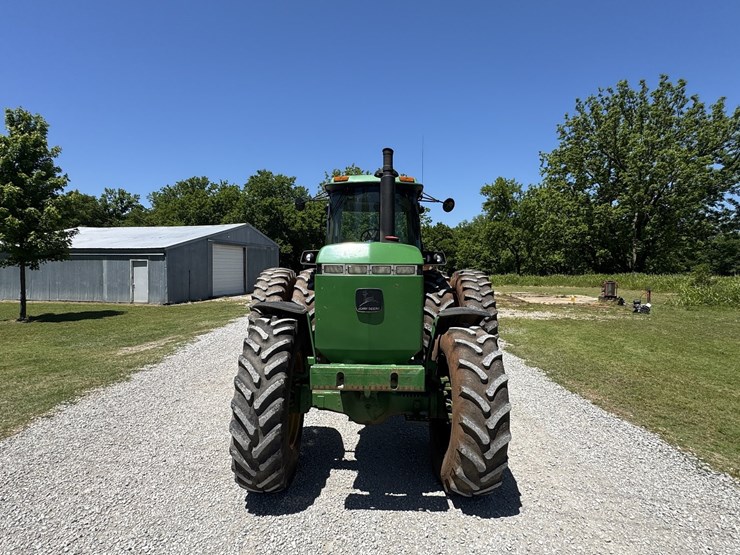 1990-john-deere-4755-image-3