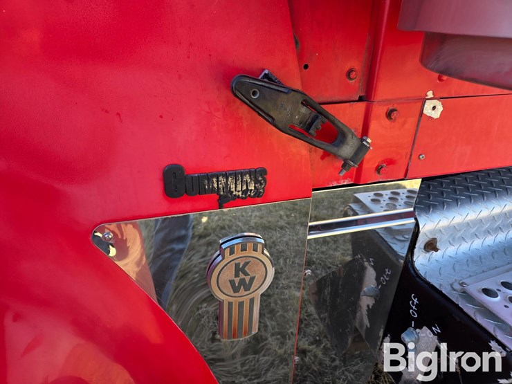 2000-kenworth-w900b-image-14