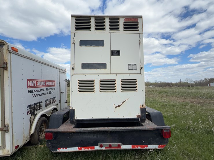 wisper-watt-dca-400ssv-generator-image-5