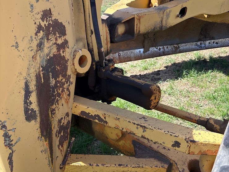 caterpillar-12f-image-6