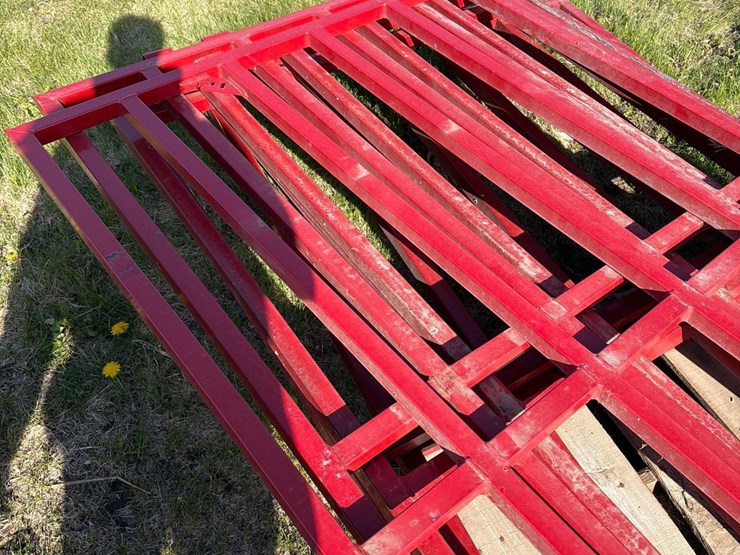 6-12ft-livestock-gates-image-3