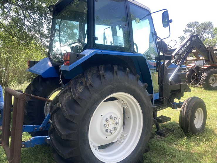 1995-ford-6640-image-2