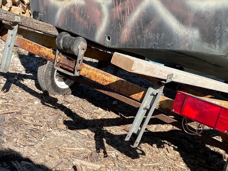 #6932-•-camouflage-duck-boat-with-trailer-image-23
