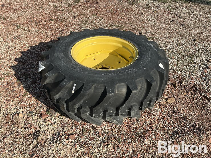 john-deere-24-image-1