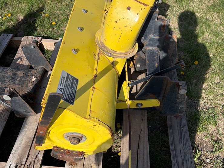 john-deere-212-image-26
