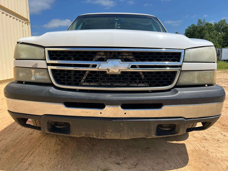 2006-chevrolet-silverado-1500-image-5