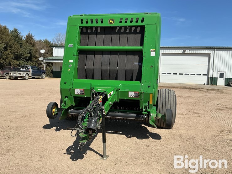 2021-john-deere-560r-image-2