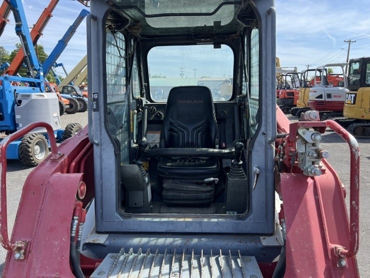 2016-takeuchi-tl10-image-23