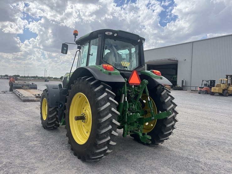 2024-john-deere-6155m-image-5