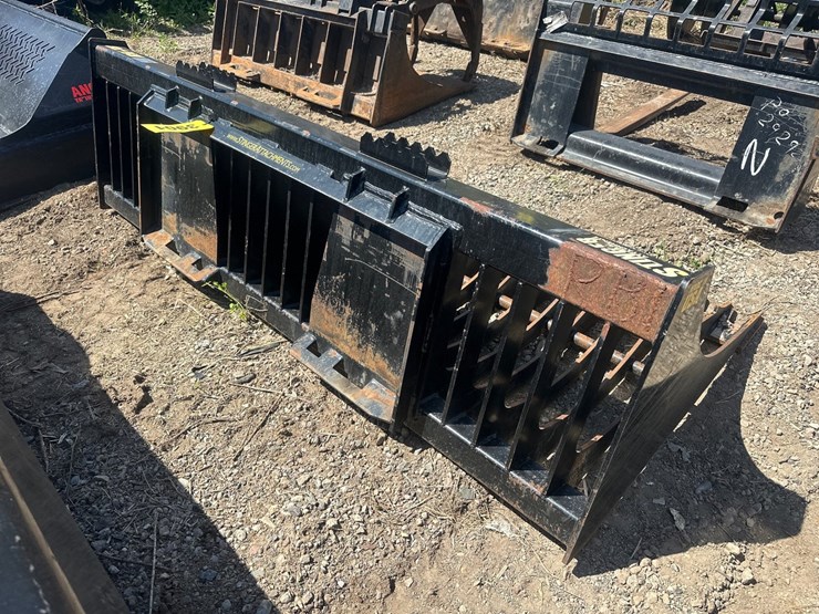 #3901-•-stinger-approx-78"-skid-steer-rock-bucket-attachment-image-4