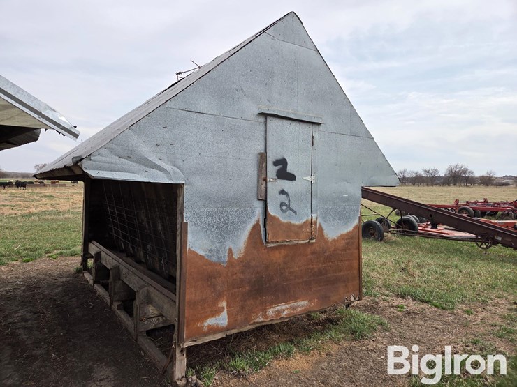 shop-built-wood-livestock-feeder-image-3