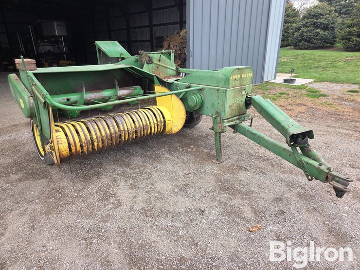 john-deere-24t-image-3