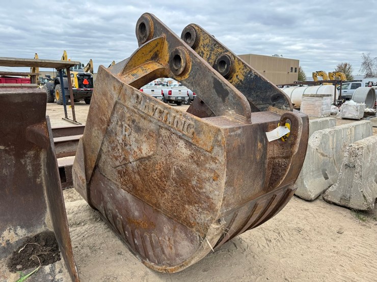 #3954-•-raveling-approx-46"-excavator-bucket-image-6
