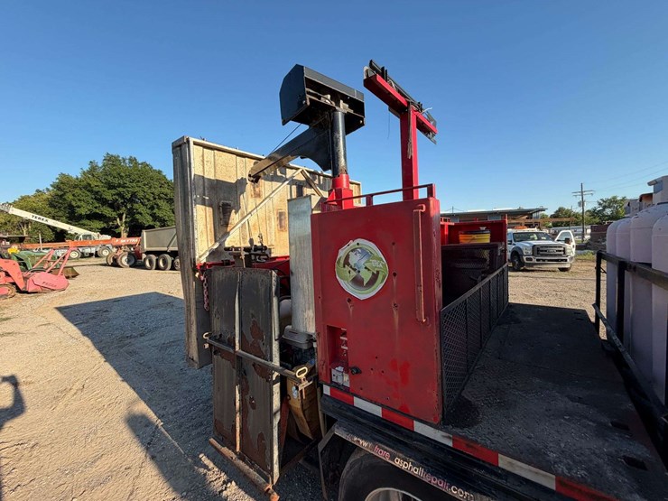 2006-international-durastar-4300-image-30