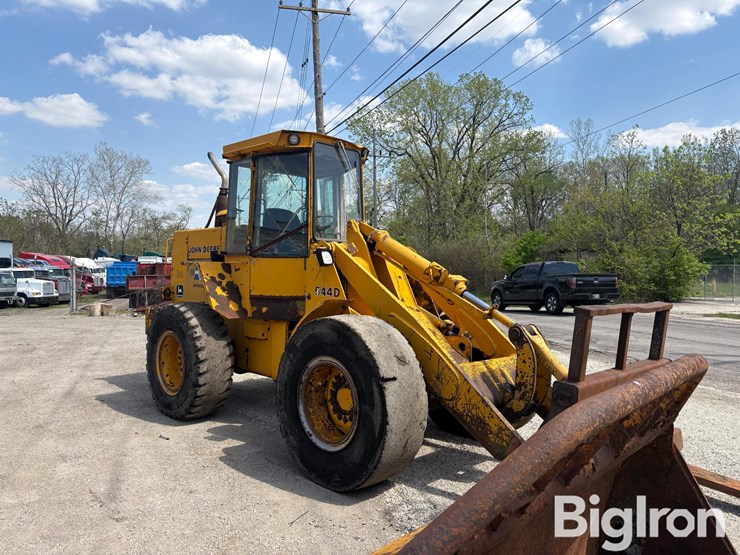 1986-deere-544d-image-9