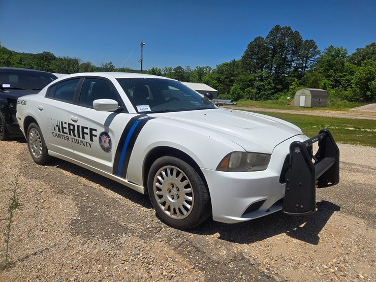 #24339-•-2014-dodge-charger-passenger-car-image-2