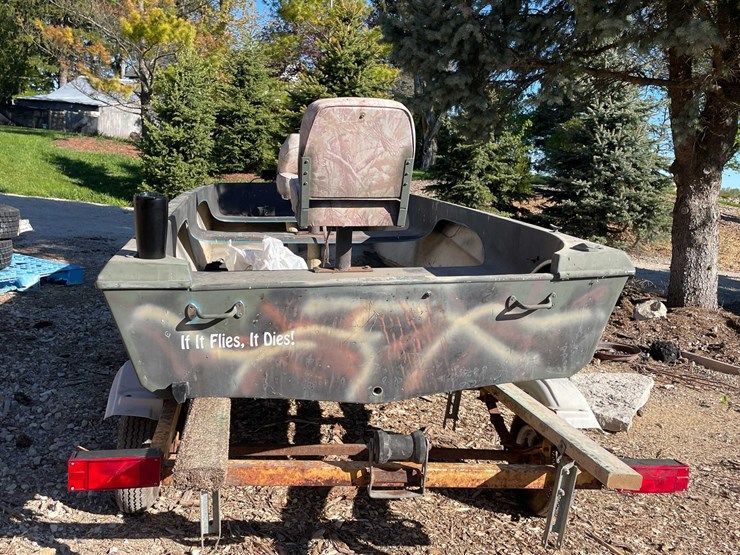#6932-•-camouflage-duck-boat-with-trailer-image-6