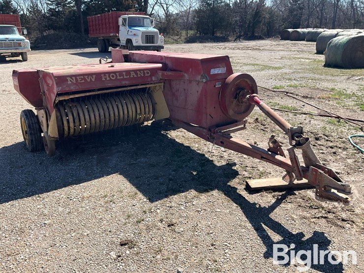 new-holland-275-image-1