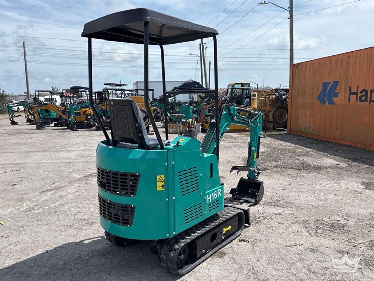 2026-cfg-industrial-h16r-mini-excavator-image-3