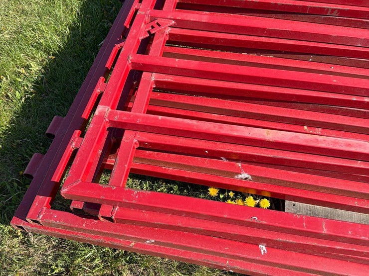 5-7ft-7”-long-livestock-gates-image-3
