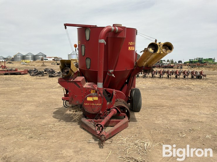 new-holland-357-image-2
