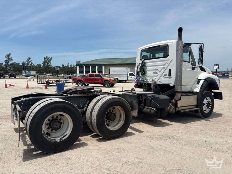 2015-international-workstar-7600-image-3