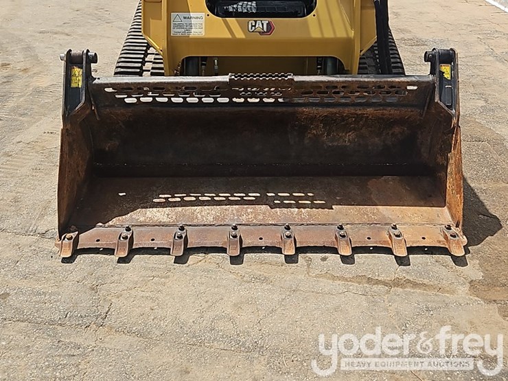 2023-caterpillar-259d3-image-10