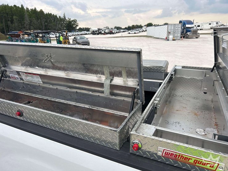 2017-ford-f250-image-15