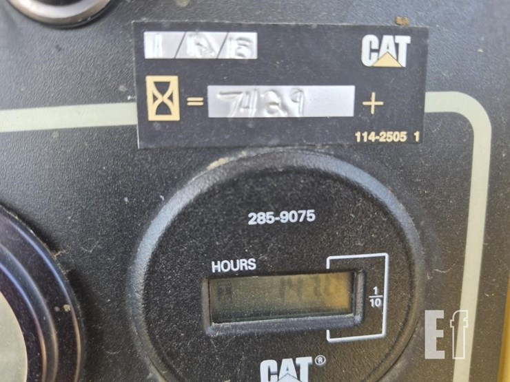 1992-caterpillar-d4h-image-17