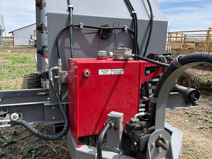 2024-hatfield-eco-lift-hmi-bedding-trailer-image-22