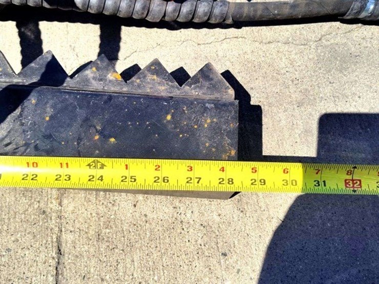 skid-steer-hydraulic-tree-puller-(new/unused)-image-9