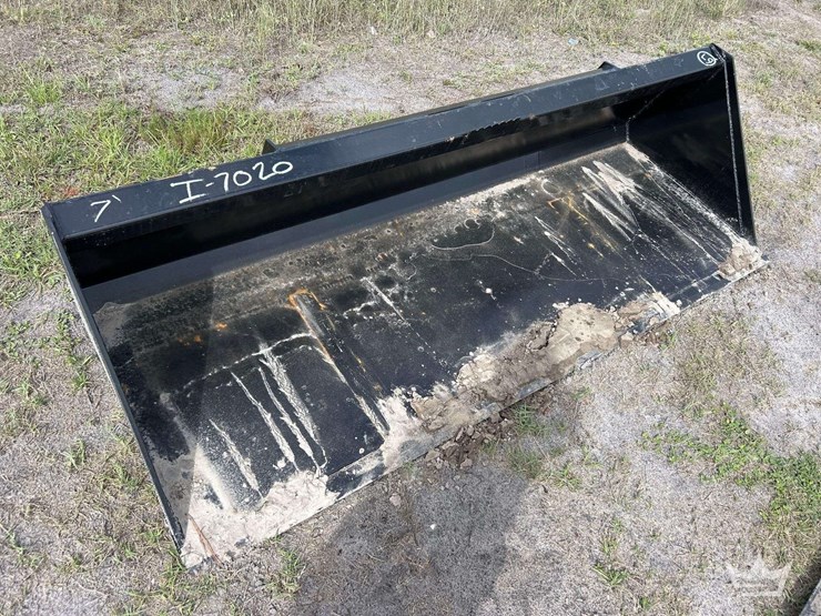 2025-swict-84in-bucket-skid-steer-attachment-image-1