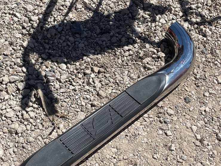 #7410-•-truck-step-and-hardware-image-3