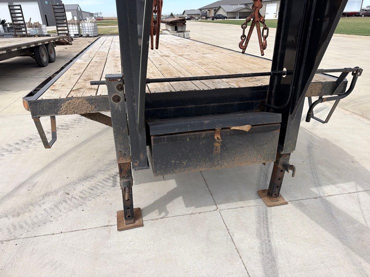 2018-dct-101”-x-32ft-gooseneck-flatbed-trailer-image-17