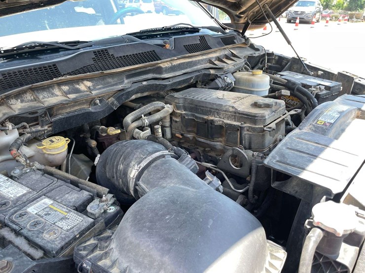 2012-dodge-ram-3500-image-8