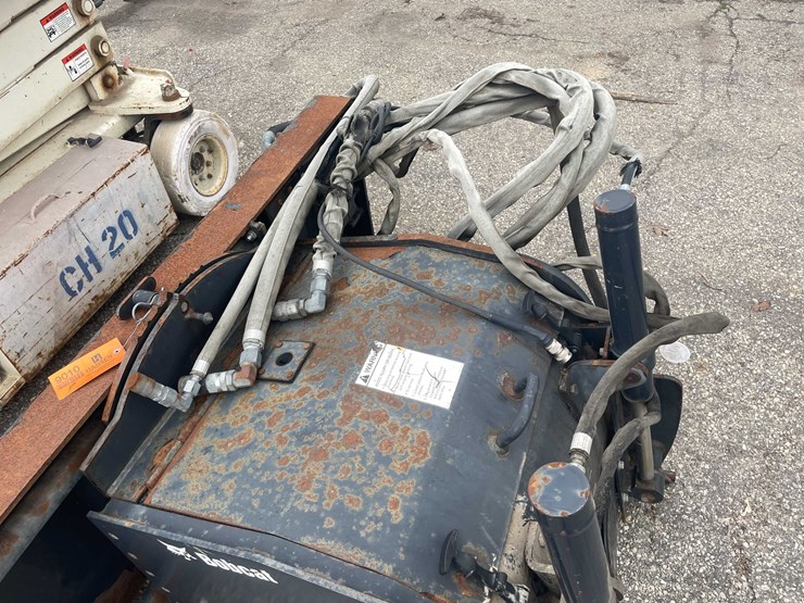 #9010-•-bobcat-asphalt-planer-(o7)-image-13