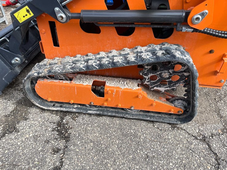 #9047-•-unused-landhonor-mini-skid-steer-(o12)-image-10