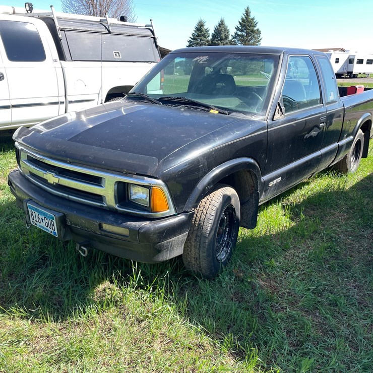 1995 CHEVROLET S10