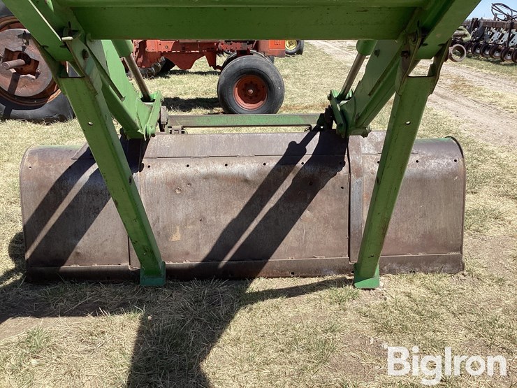 john-deere-260-image-12