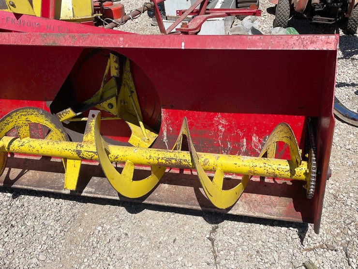 #7411-•-farm-king-snow-blower-image-8