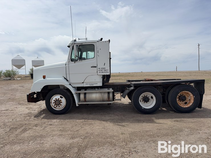 1991-freightliner-flc112-image-8