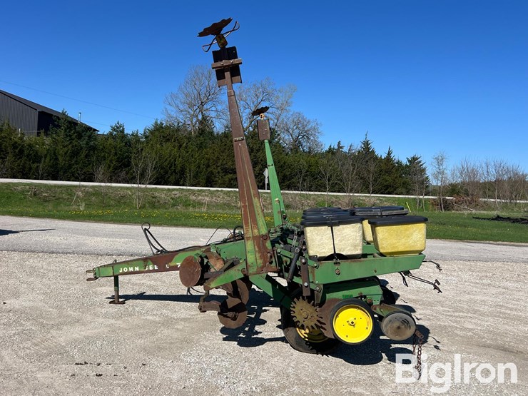 john-deere-7000-image-8
