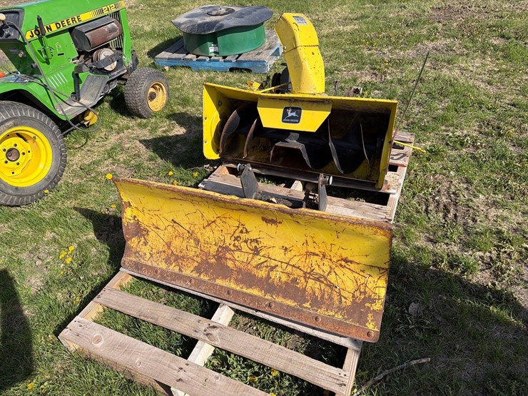 john-deere-212-image-21