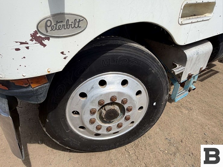 1984-peterbilt-362-image-9
